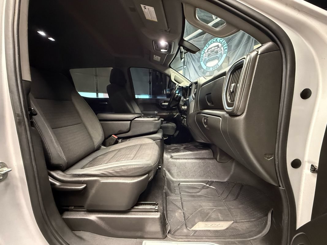 Used 2019 Chevrolet Silverado 1500 LT w/ All-Star Edition AWD/4WD image 17