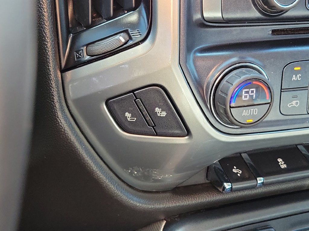 Used 2018 Chevrolet Silverado 1500 LT w/ All Star Edition AWD/4WD image 26