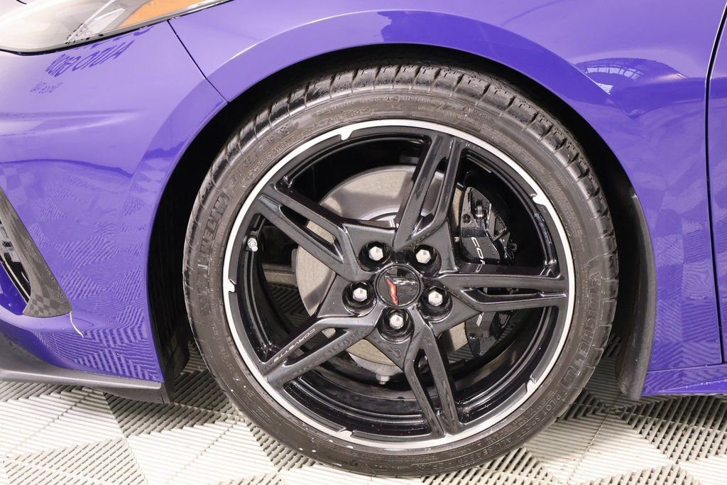 Used 2025 Chevrolet Corvette Stingray Coupe w/ 1LT image 16