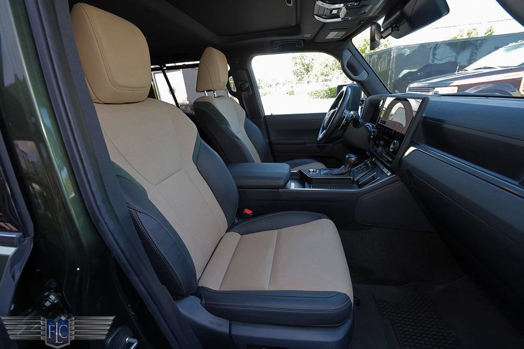 Used 2024 Lexus GX 550 AWD/4WD image 15
