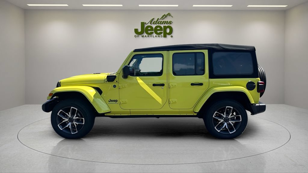 Used 2024 Jeep Wrangler Unlimited w/ Convenience Group AWD/4WD image 8