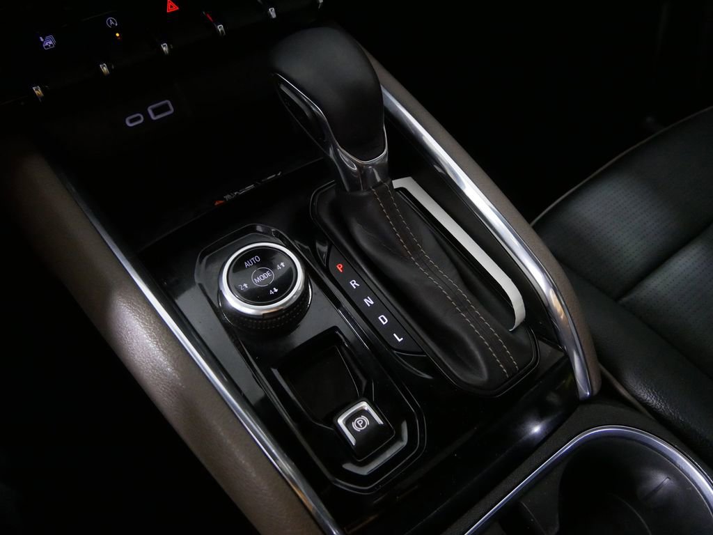 Used 2023 GMC Canyon Denali image 22