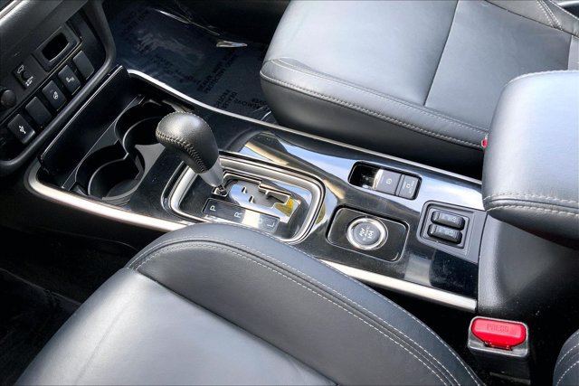 Used 2019 Mitsubishi Outlander GT AWD/4WD image 17
