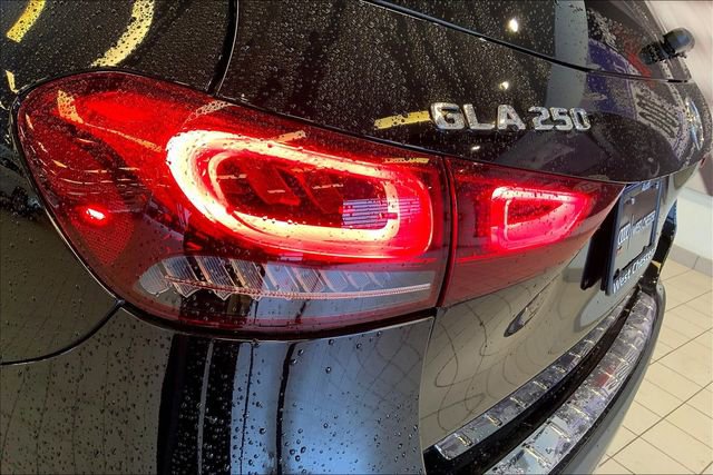 Used 2023 Mercedes-Benz GLA 250 4MATIC image 27