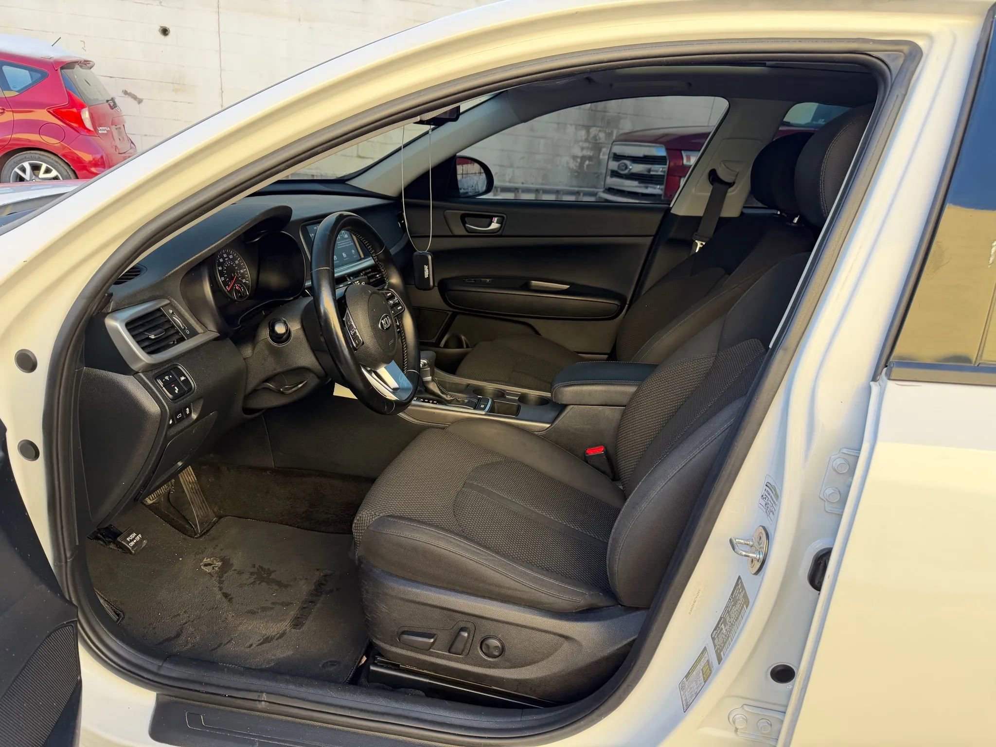 Used 2019 Kia Optima LX w/ LX Premium Package image 24
