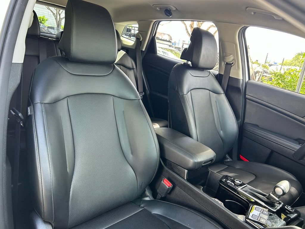 Used 2024 Kia Sportage EX FWD image 41