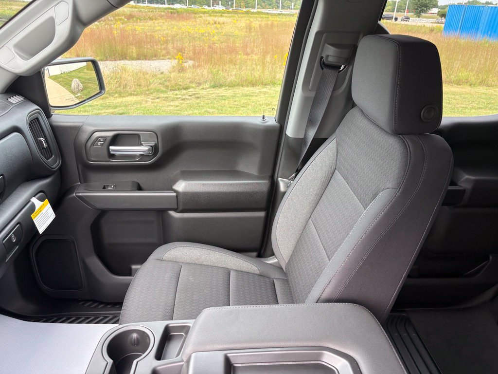 New 2026 Chevrolet Silverado 1500 Custom AWD/4WD image 16