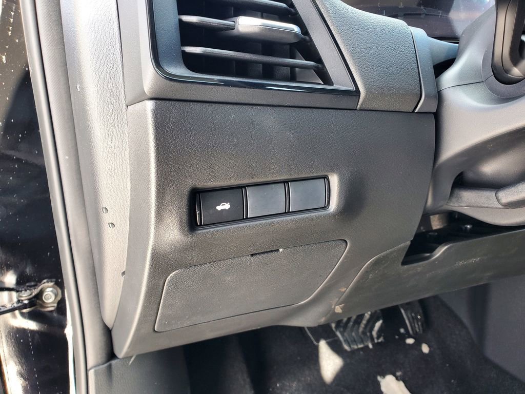 New 2026 Nissan Sentra SV image 18