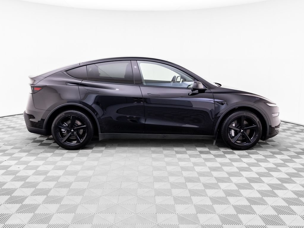 Used 2026 Tesla Model Y Long Range AWD/4WD image 8