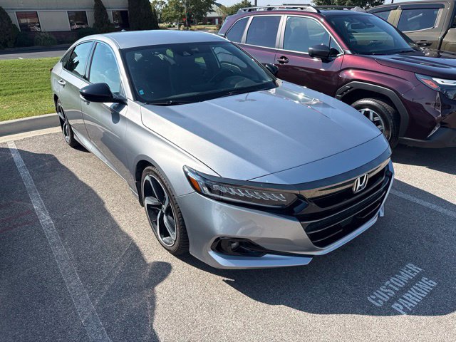 Used 2022 Honda Accord Sport image 2
