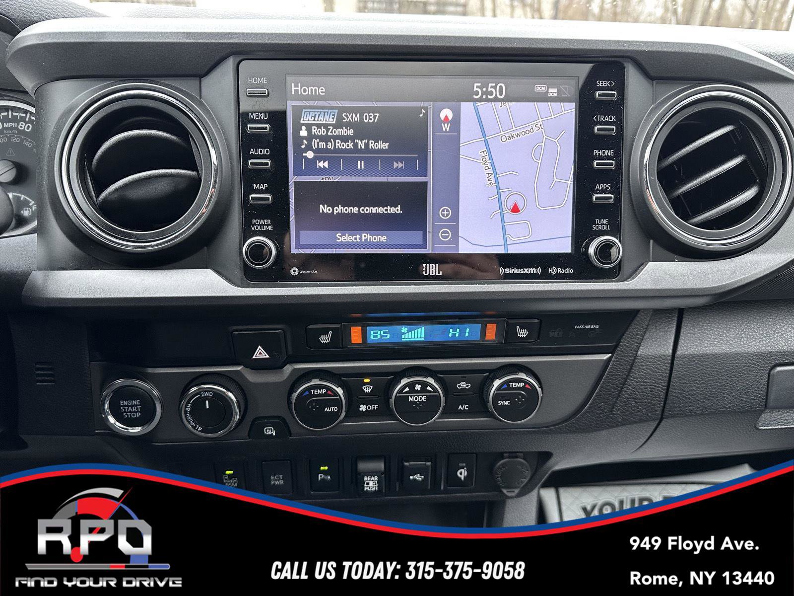Used 2021 Toyota Tacoma TRD Off-Road w/ TRD Premium Off Road Package AWD/4WD image 25
