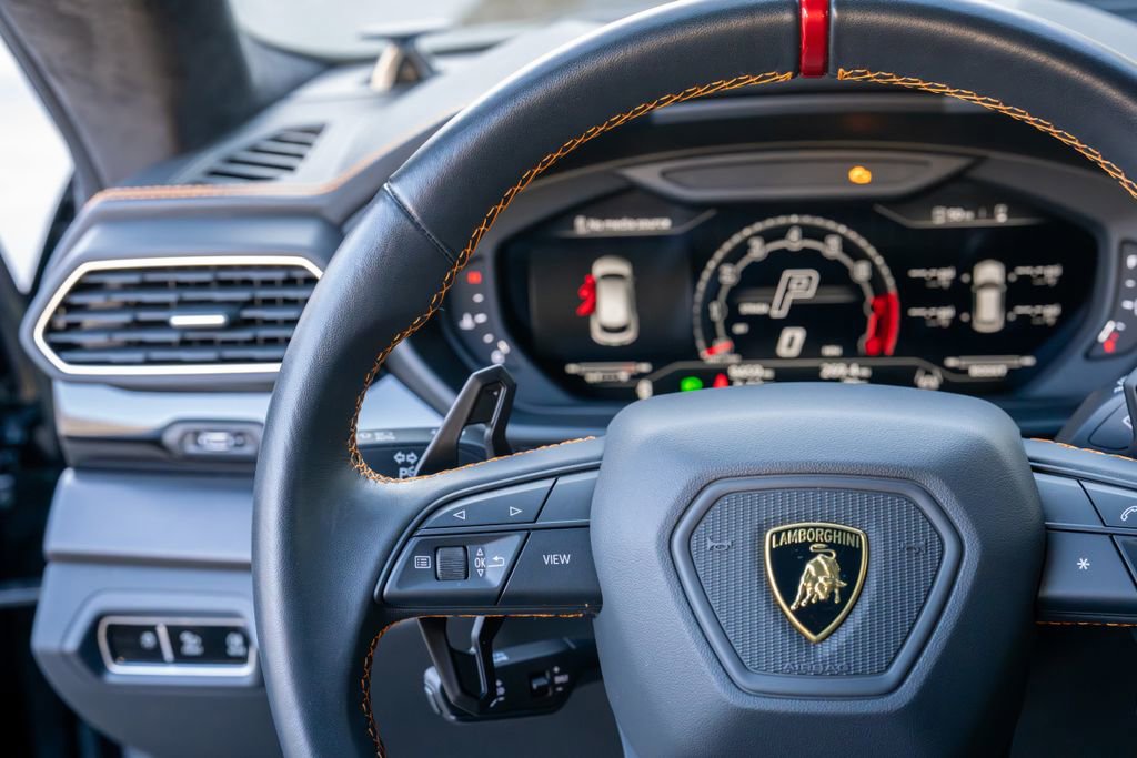 Used 2024 Lamborghini Urus S image 15