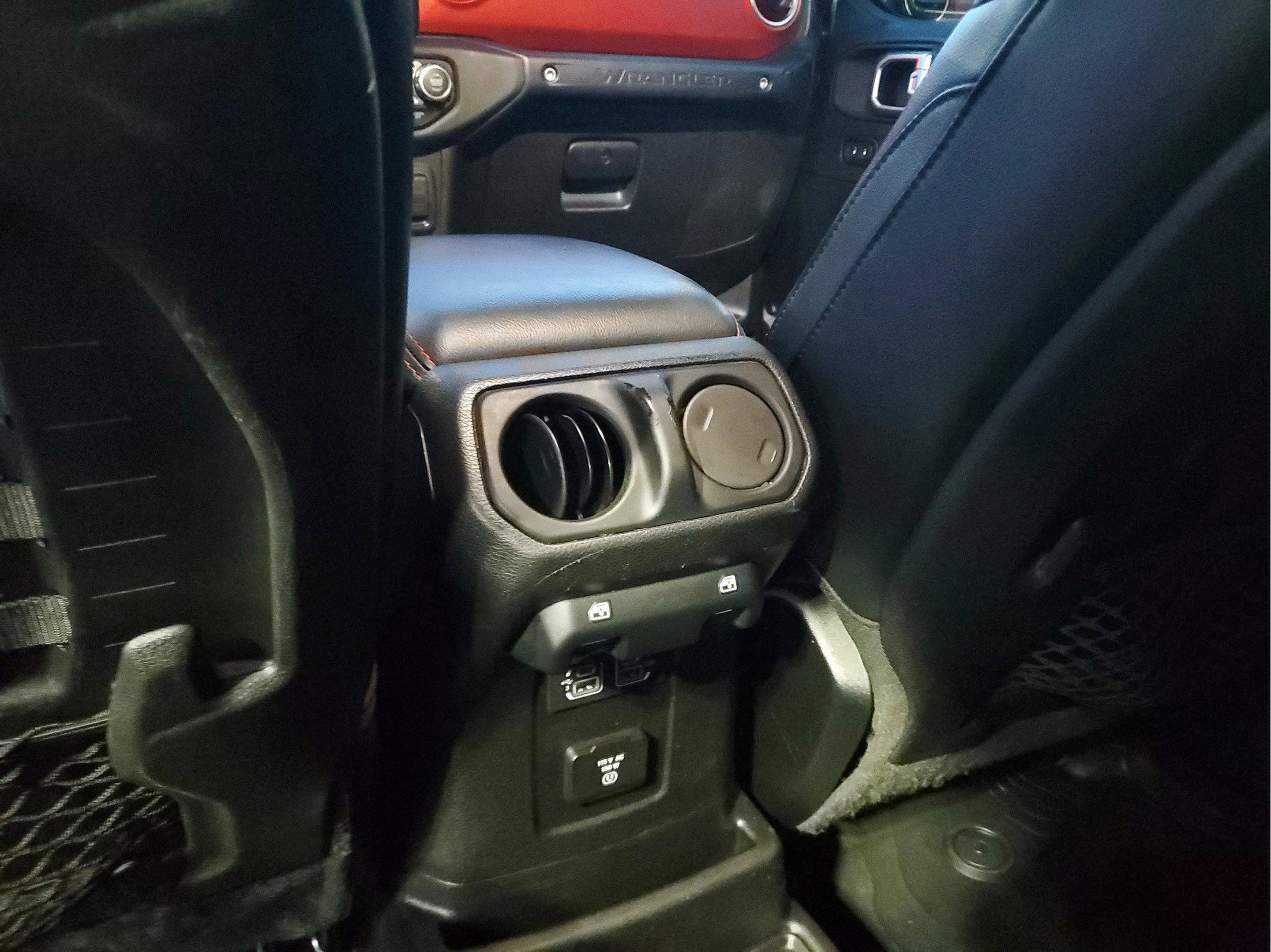 Used 2019 Jeep Wrangler Unlimited Rubicon image 14