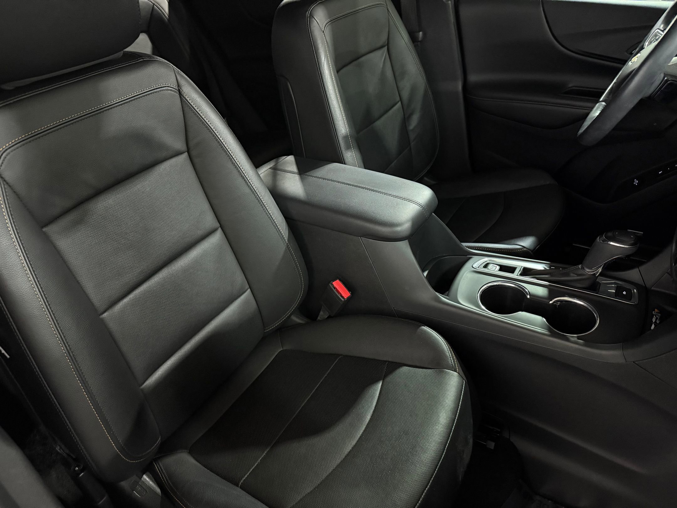 Used 2020 Chevrolet Equinox Premier image 48