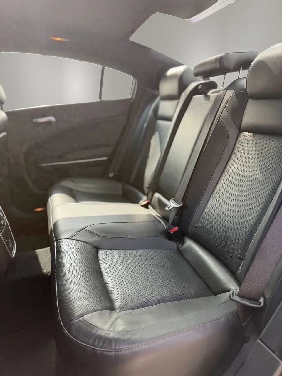 Used 2022 Dodge Charger SXT w/ Plus Group RWD image 18