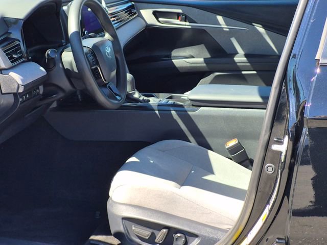 Used 2026 Toyota Camry LE w/ Convenience Package image 15