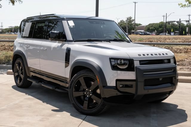 New 2026 Land Rover Defender 110 X-Dynamic SE AWD/4WD image 7
