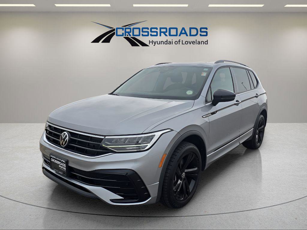 Used 2023 Volkswagen Tiguan SE R-Line image 1