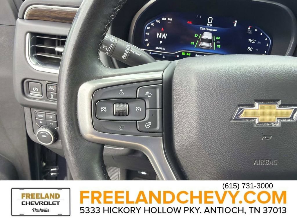 Used 2023 Chevrolet Suburban Premier image 29