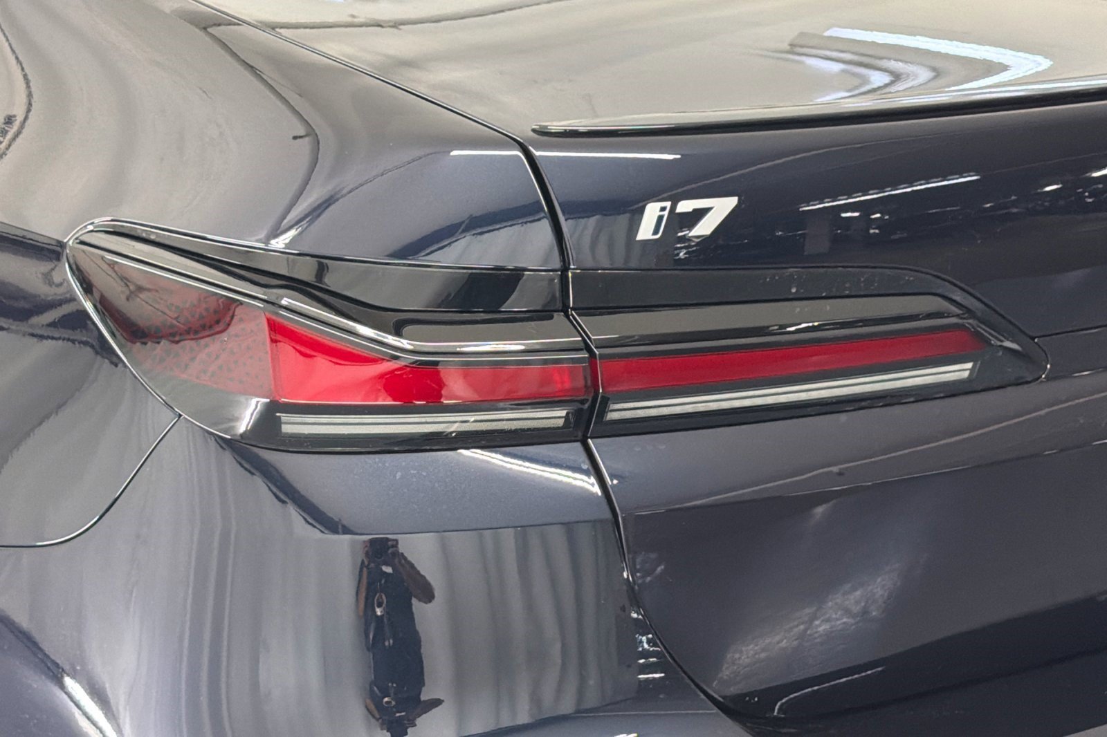 Used 2026 BMW i7 xDrive60 w/ M Sport Package RWD image 12