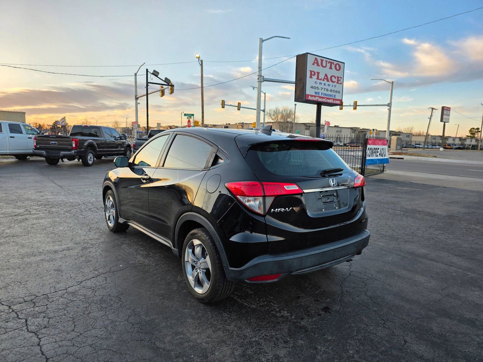 Used 2019 Honda HR-V LX image 5