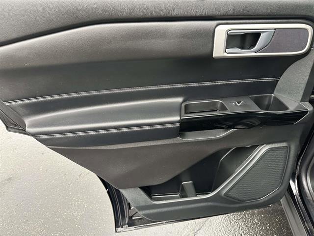 Used 2022 Ford Explorer ST w/ ST Street Pack image 12