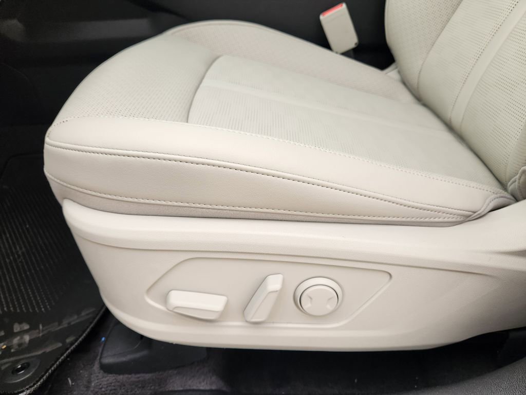 New 2026 Kia Sorento SX AWD/4WD image 16