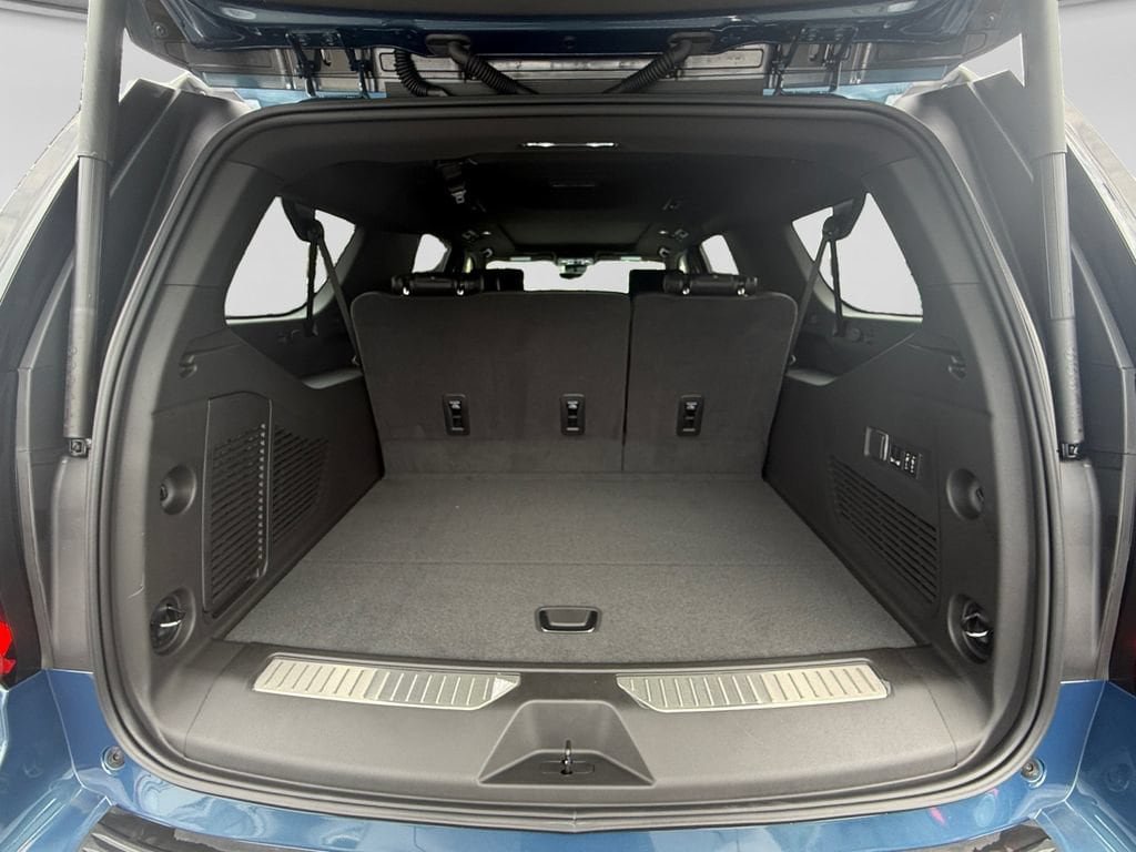 New 2026 GMC Yukon XL Denali w/ Denali Reserve Package AWD/4WD image 18