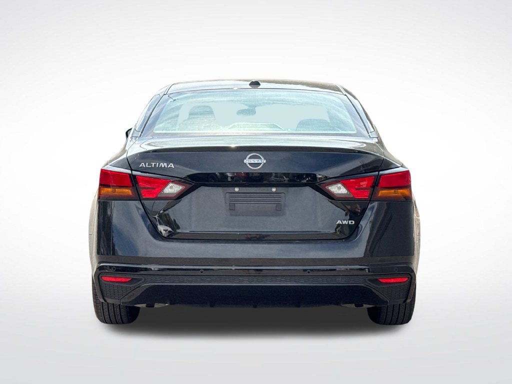 Used 2025 Nissan Altima 2.5 SV AWD/4WD image 4