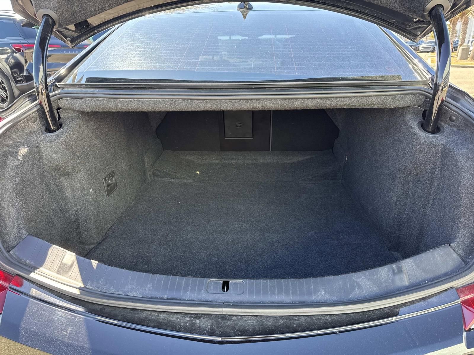 Used 2019 Cadillac XTS Luxury image 9