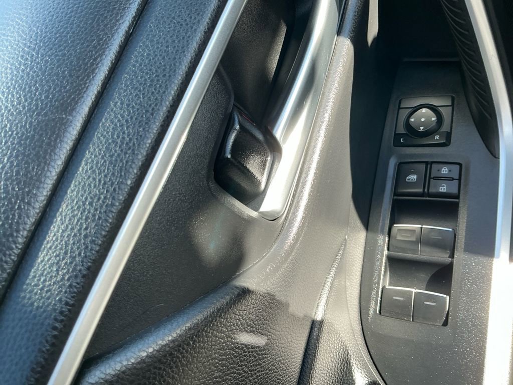 Used 2024 Toyota RAV4 XLE image 17