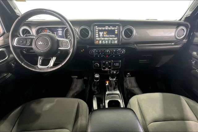 Used 2023 Jeep Wrangler Unlimited Sahara w/ Cold Weather Group AWD/4WD image 7