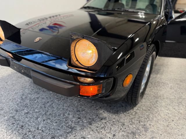 Used 1988 Porsche 924 S RWD image 46