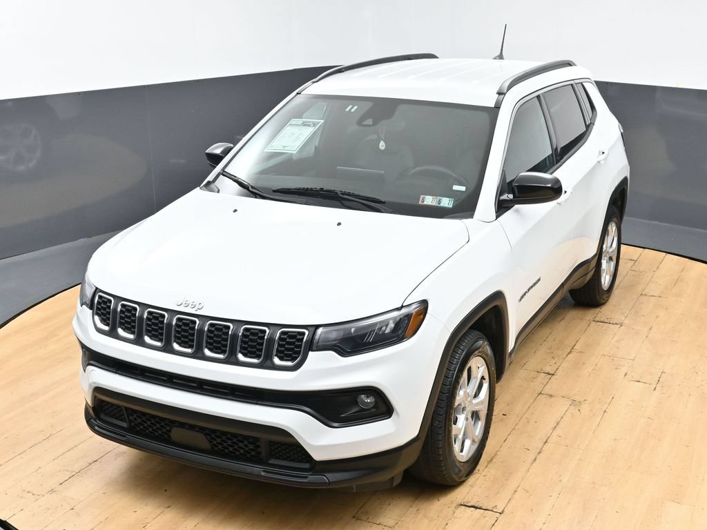 Used 2024 Jeep Compass Latitude AWD/4WD image 44