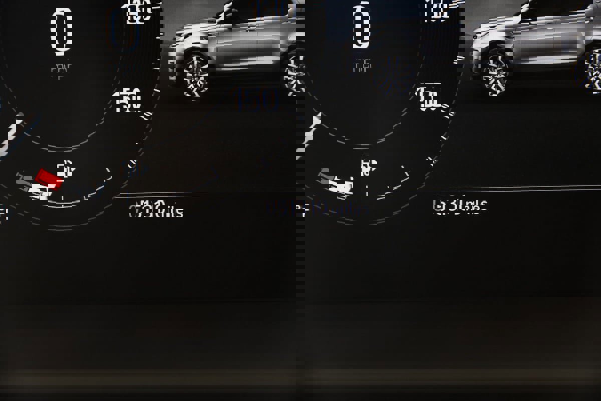 Used 2023 Land Rover Discovery Metropolitan Edition image 42