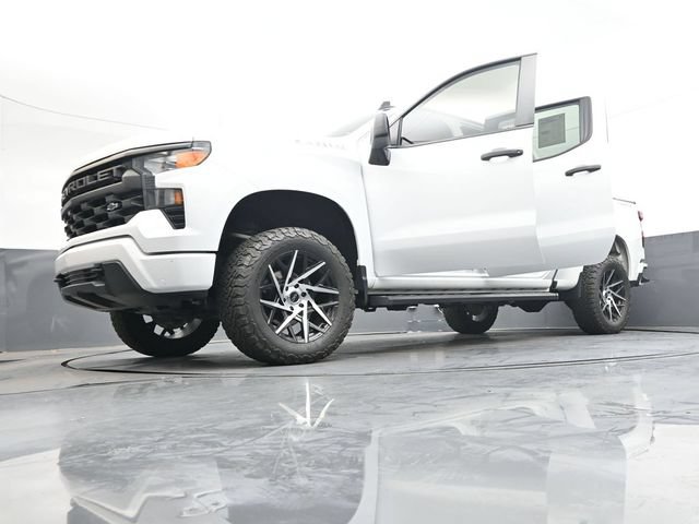 Used 2023 Chevrolet Silverado 1500 Custom AWD/4WD image 40
