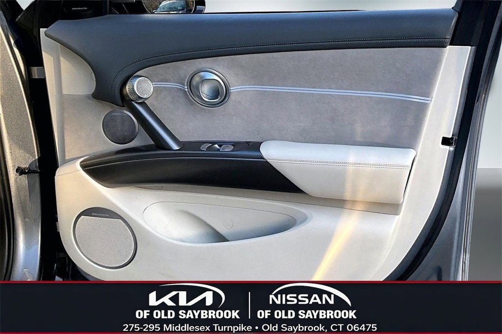 Used 2023 Genesis GV60 Performance image 28