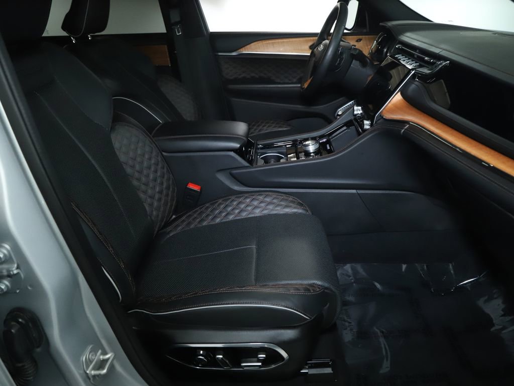 Used 2024 Jeep Grand Cherokee L Summit image 37