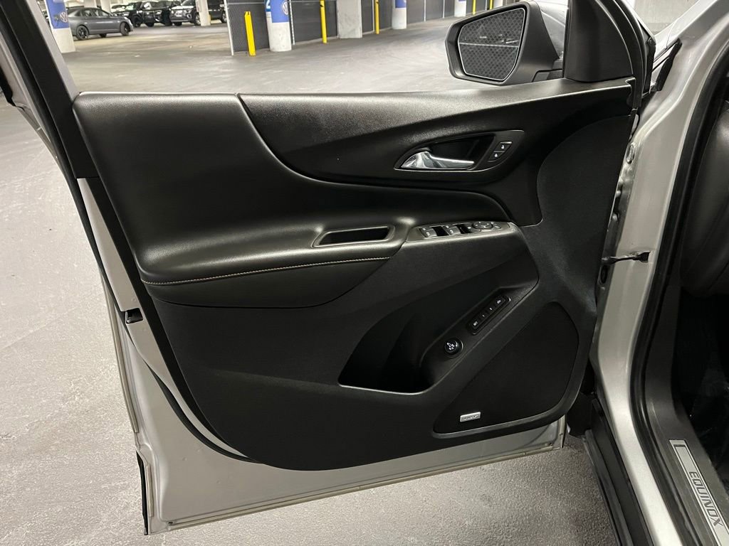 Used 2021 Chevrolet Equinox Premier image 16