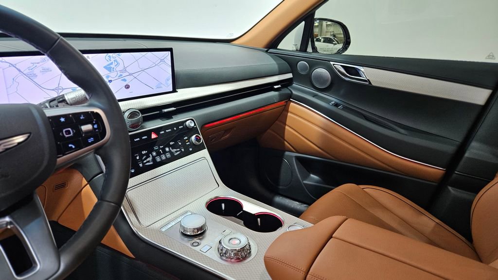 Used 2025 Genesis GV80 2.5T Prestige image 36