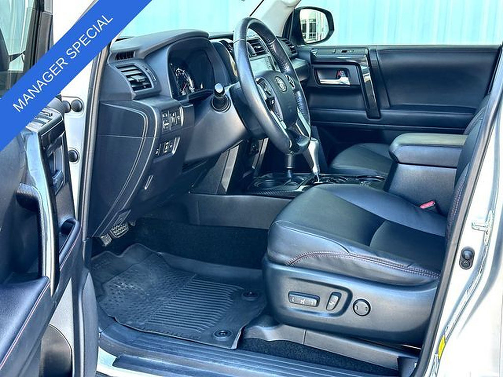 Used 2023 Toyota 4Runner TRD Off-Road Premium w/ Off Road Premium Plus Package AWD/4WD image 11