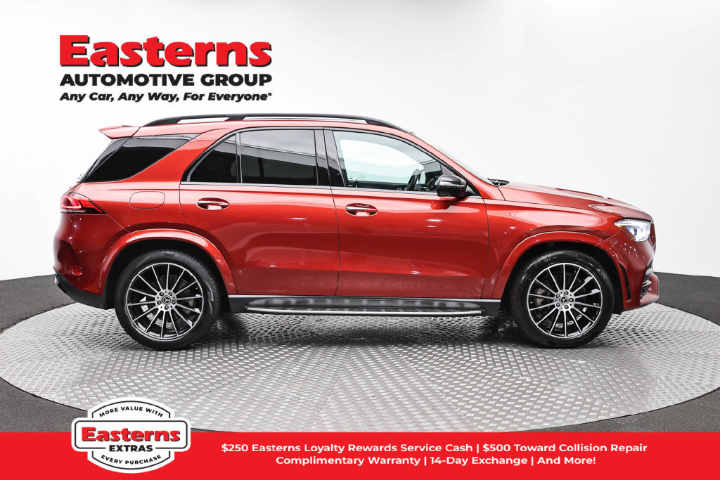 Used 2023 Mercedes-Benz GLE 450 4MATIC w/ AMG Line Exterior image 5