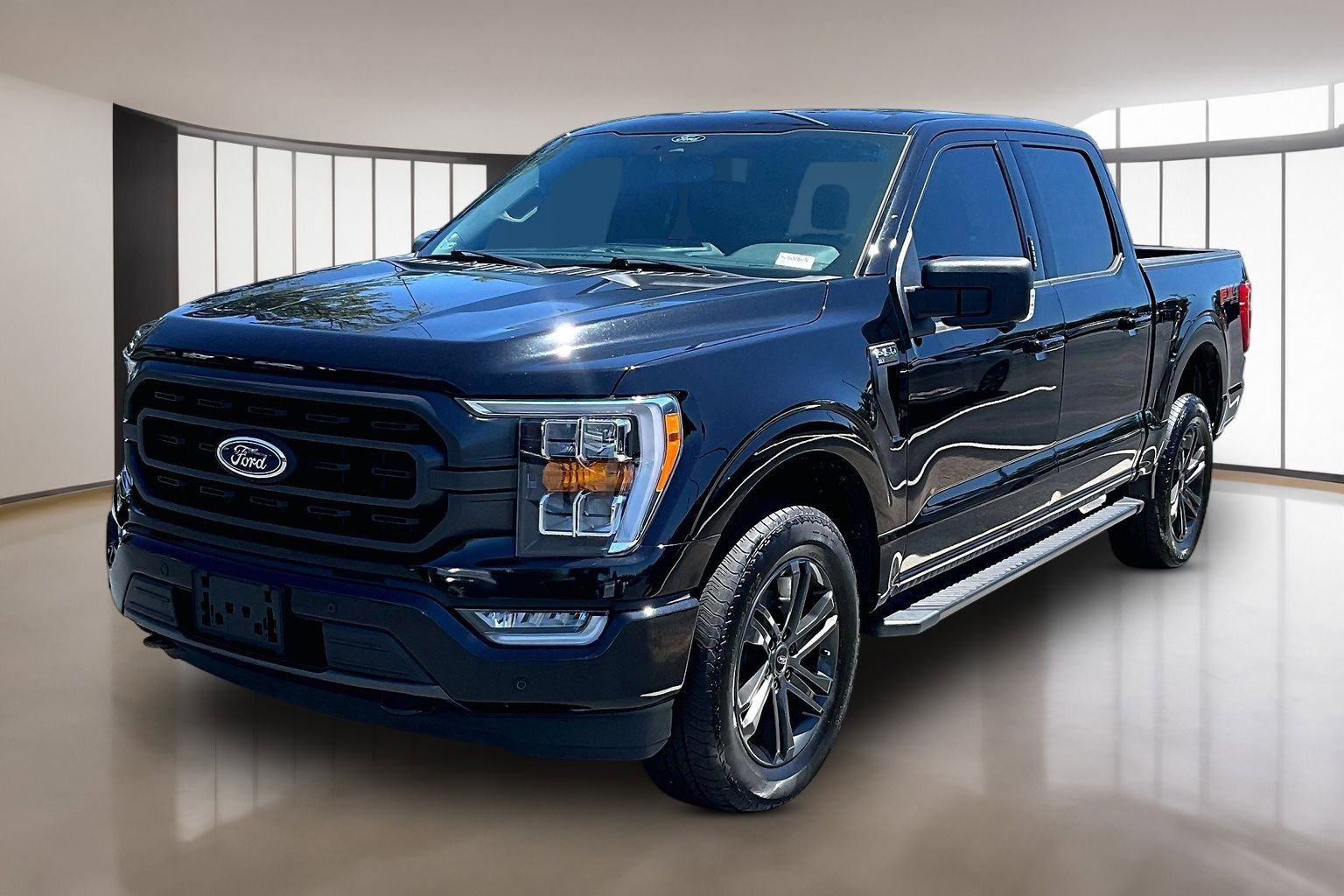 Used 2021 Ford F150 XLT w/ Equipment Group 302A High AWD/4WD image 3