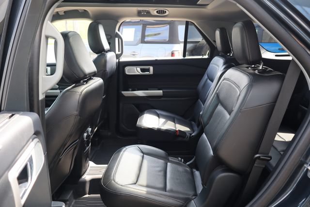 Certified 2024 Ford Explorer Limited w/ Limited Technology Package AWD/4WD image 30
