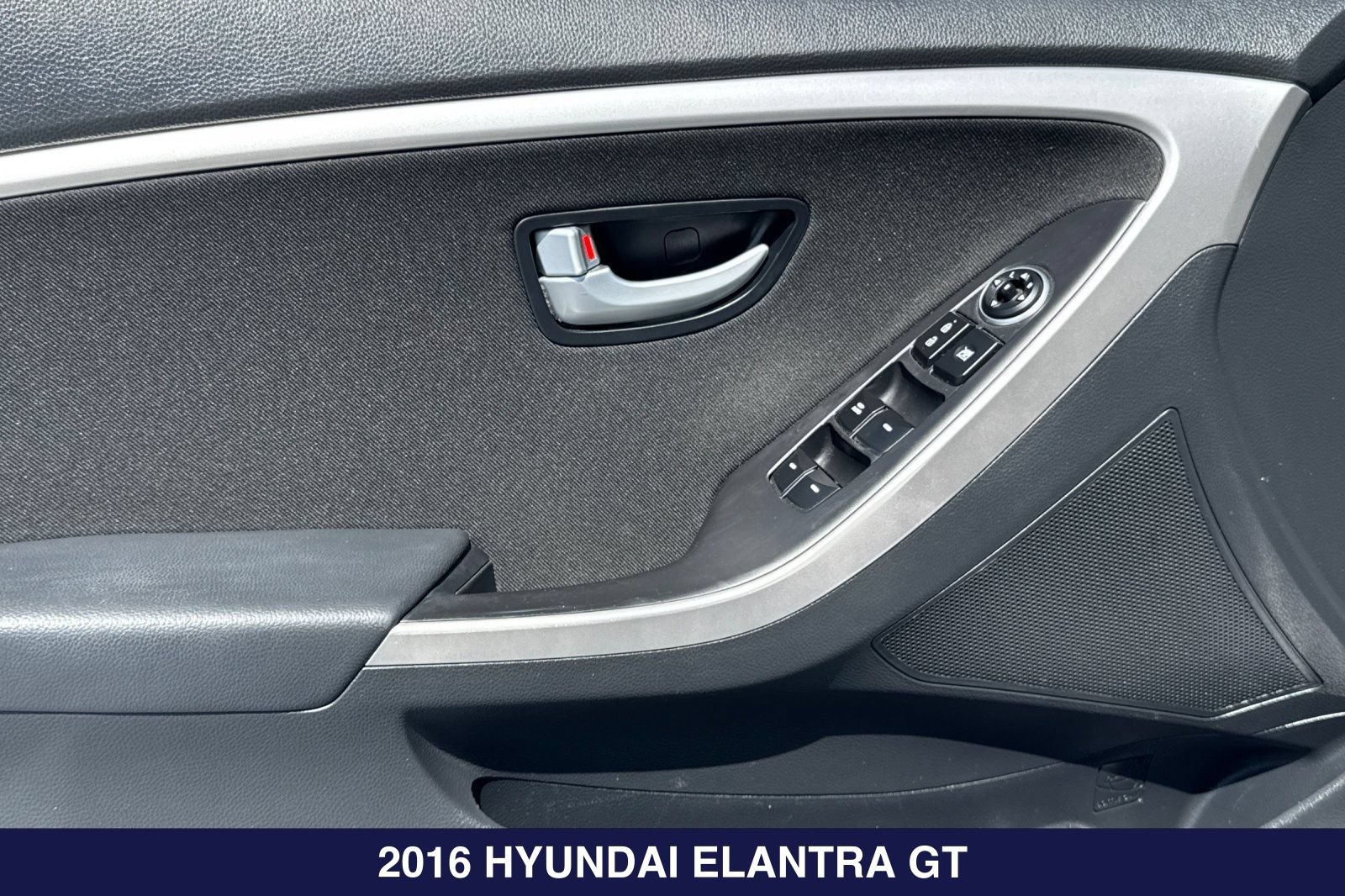 Used 2016 Hyundai Elantra GT w/ Option Group 02 FWD image 12