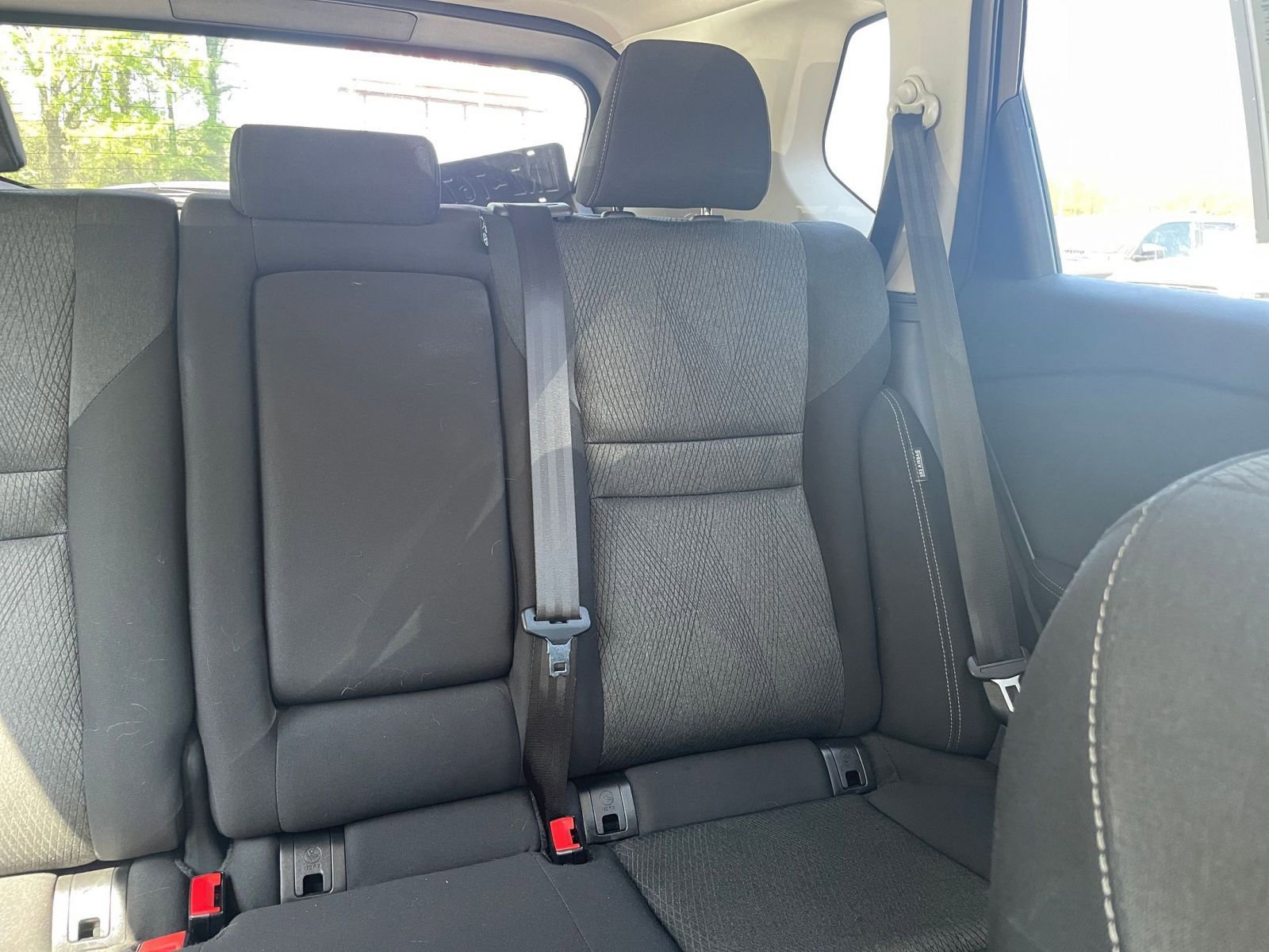 Used 2025 Nissan Rogue SV image 38