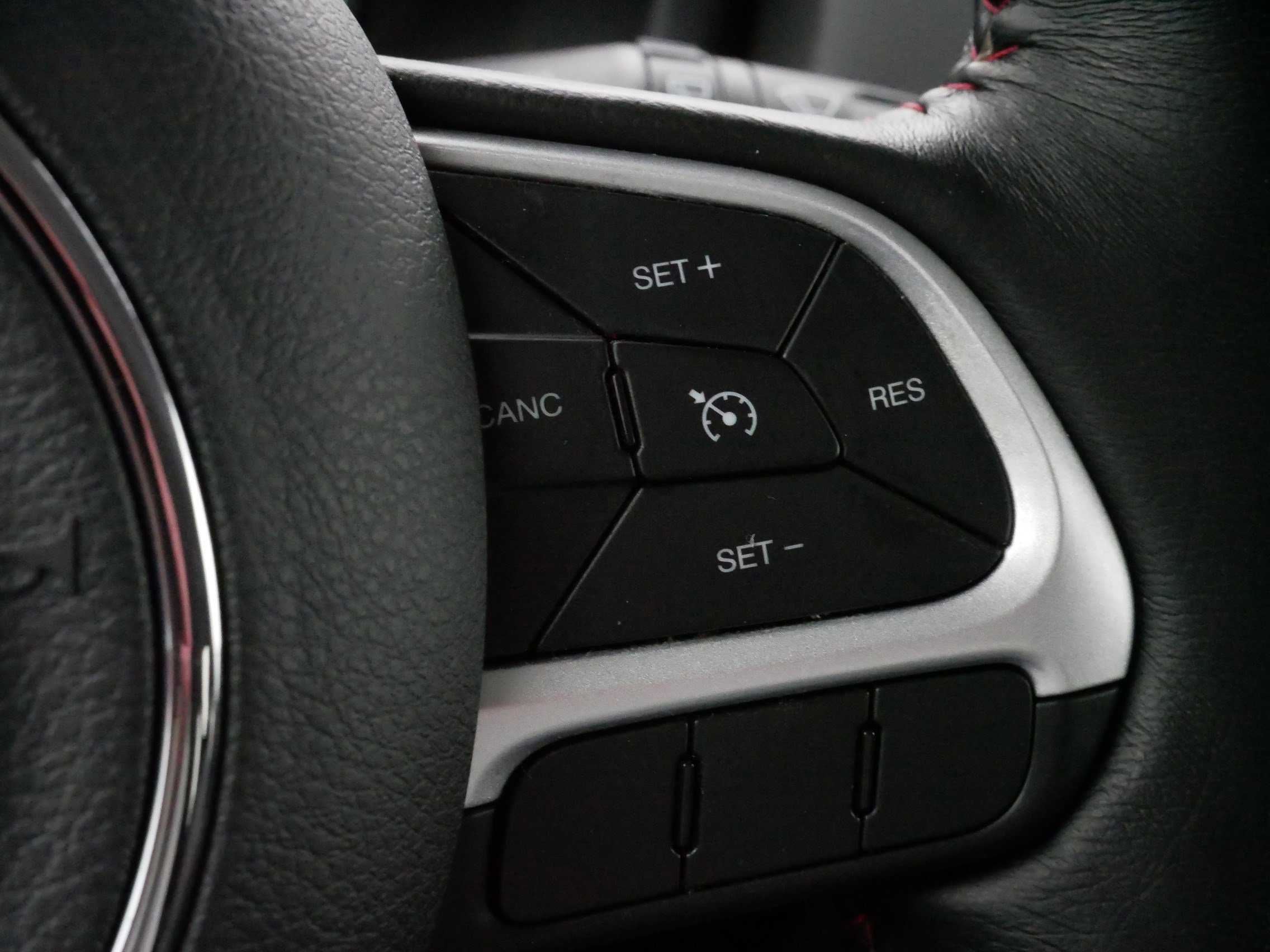 Used 2018 Jeep Renegade Trailhawk image 26