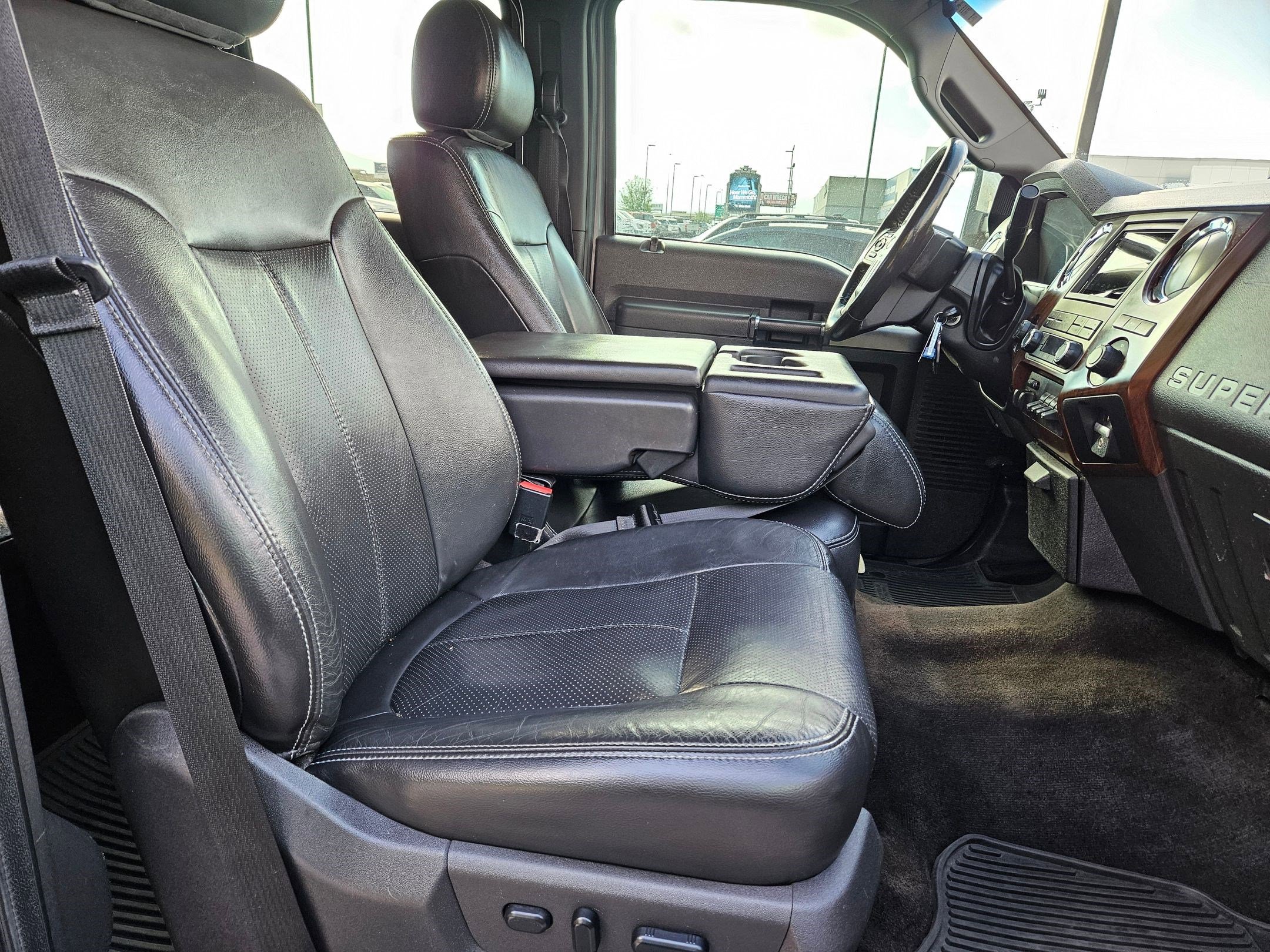 Used 2012 Ford F350 Lariat w/ Chrome Pkg AWD/4WD image 32