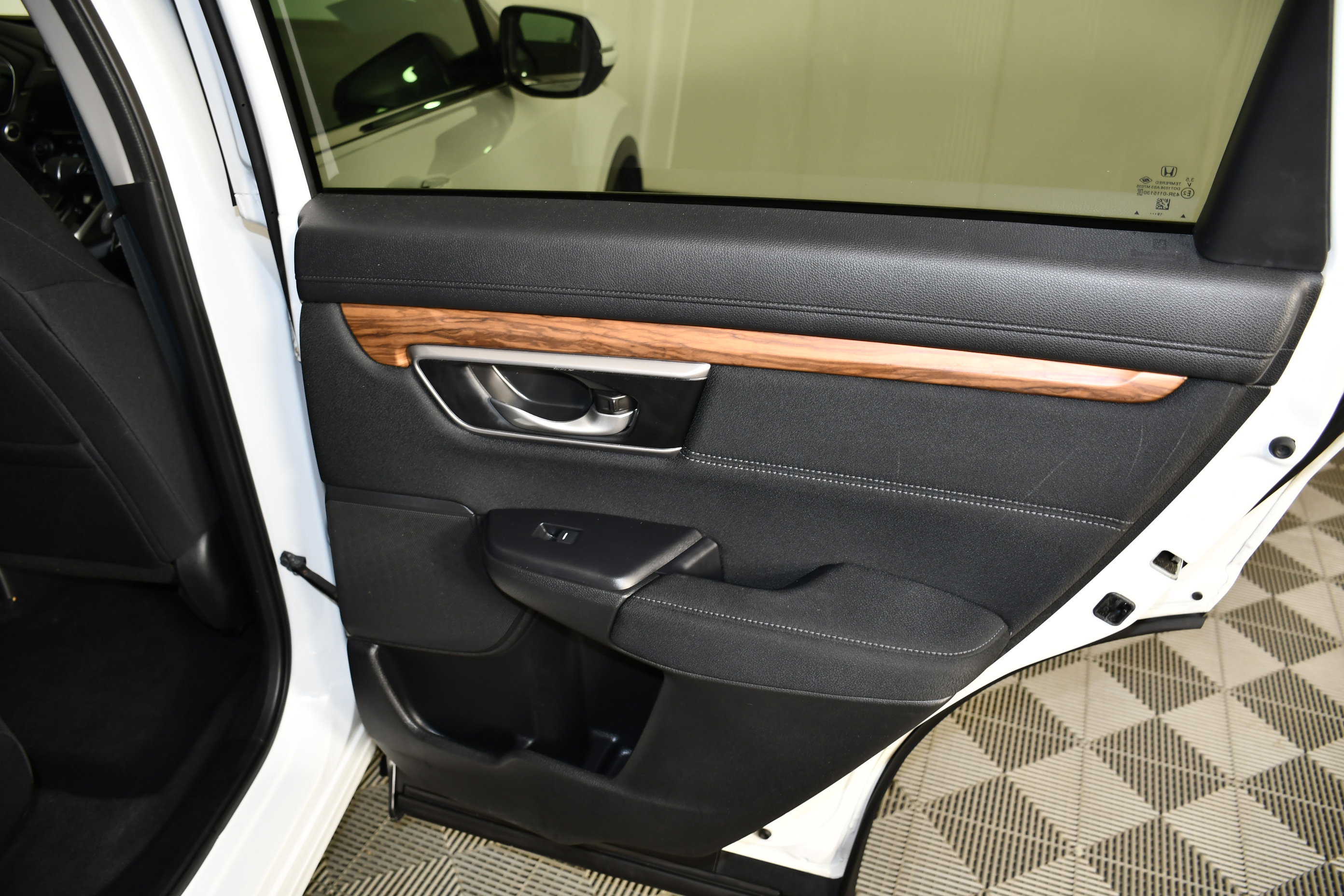 Used 2019 Honda CR-V EX image 43