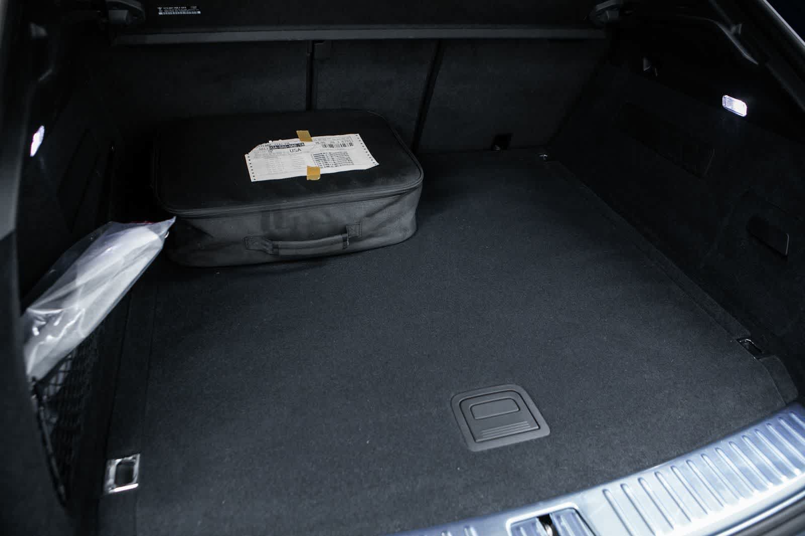 Certified 2024 Porsche Cayenne Coupe AWD/4WD image 34